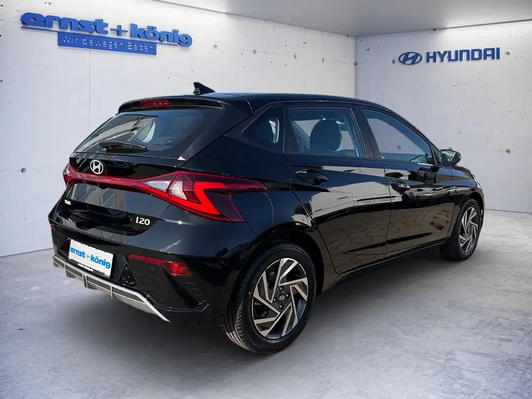 Hyundai i20 - Thumbnail 3
