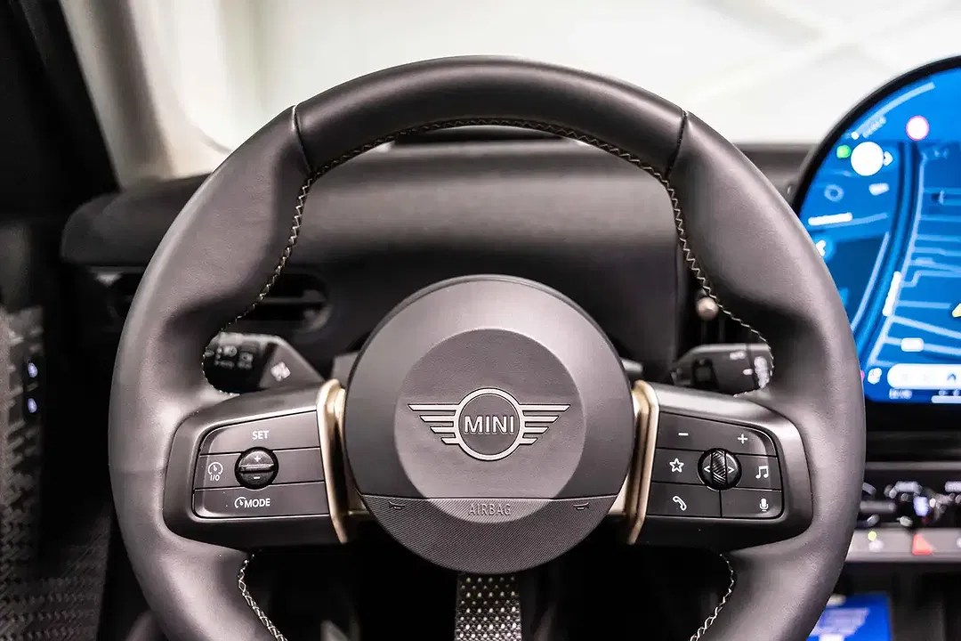 MINI Cooper C - Thumbnail 14
