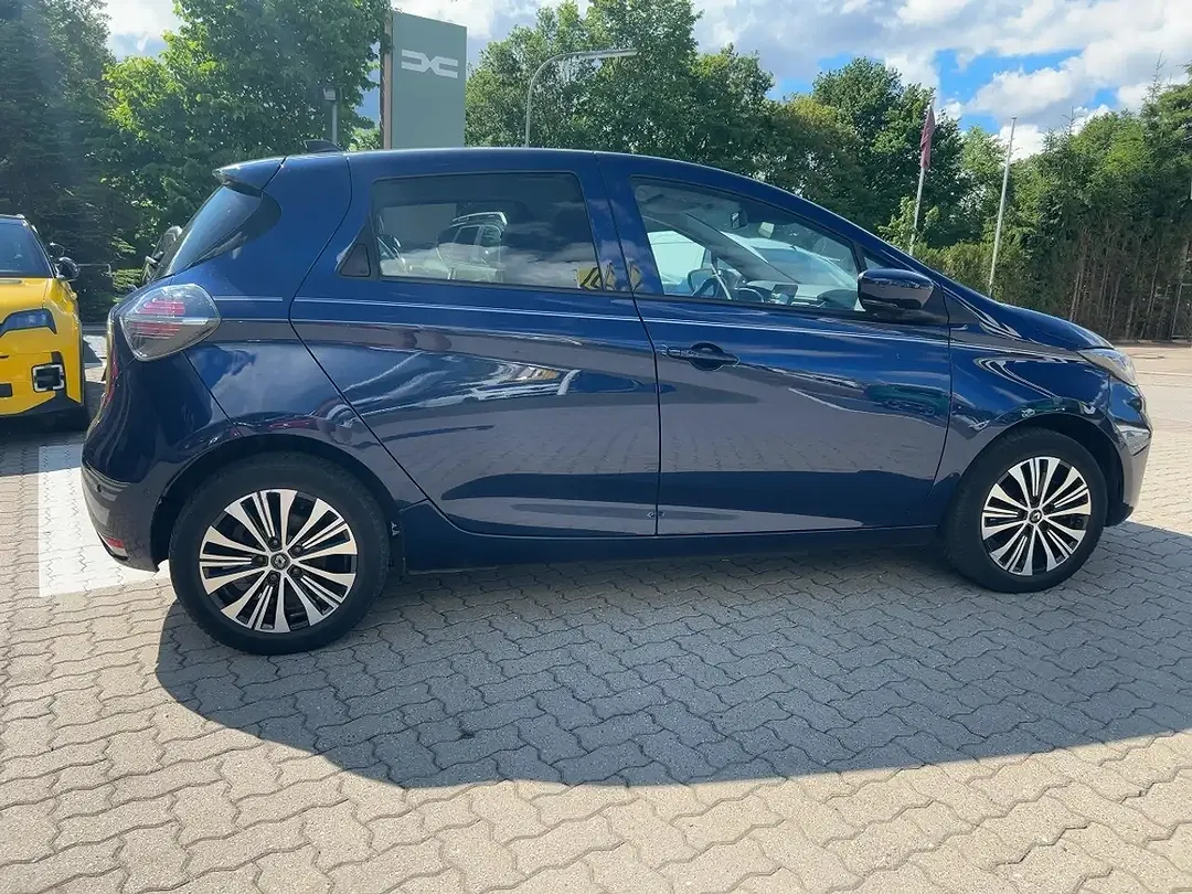 Renault ZOE - Thumbnail 7