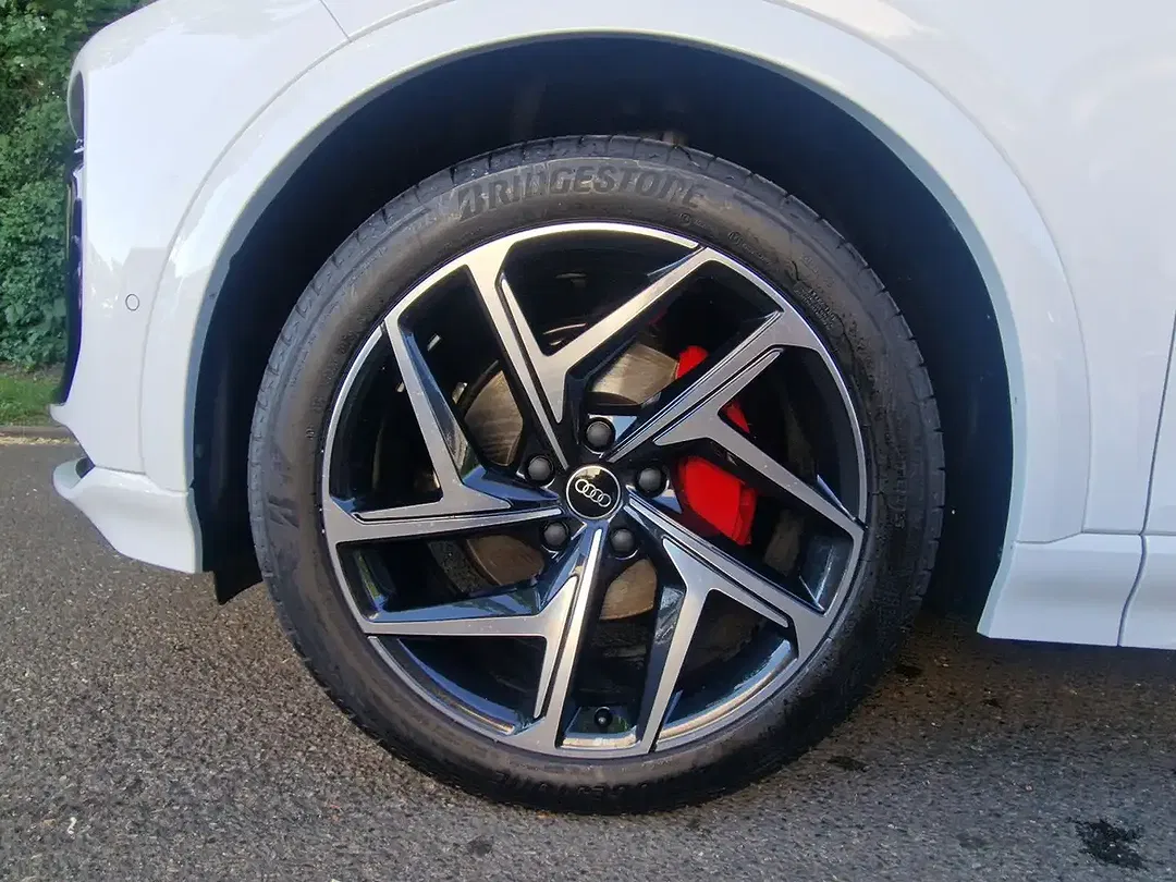 Audi Q6 e-tron - Thumbnail 12