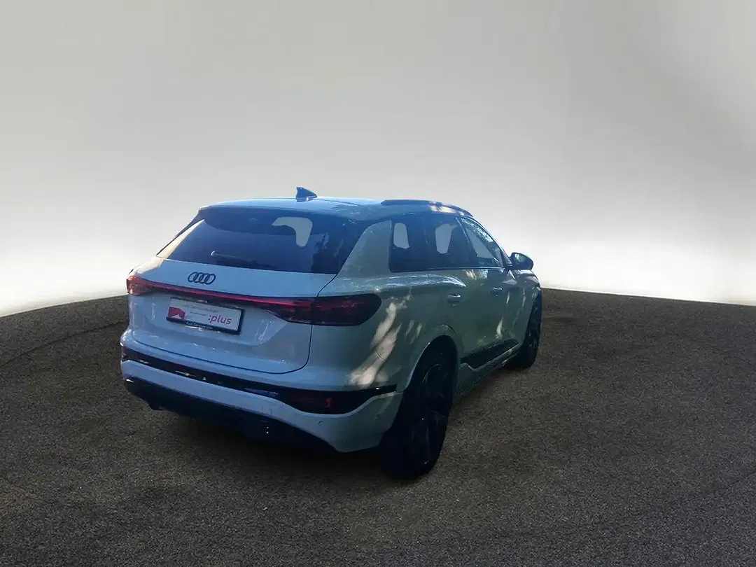 Audi Q6 e-tron - Thumbnail 4