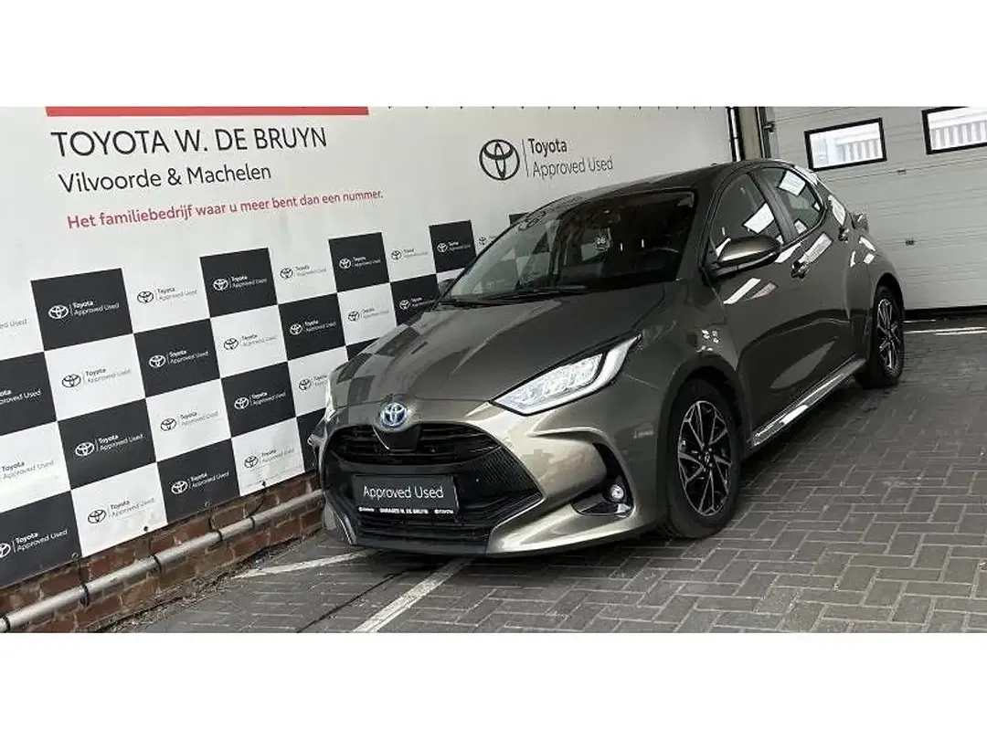 Toyota Yaris - Thumbnail 1