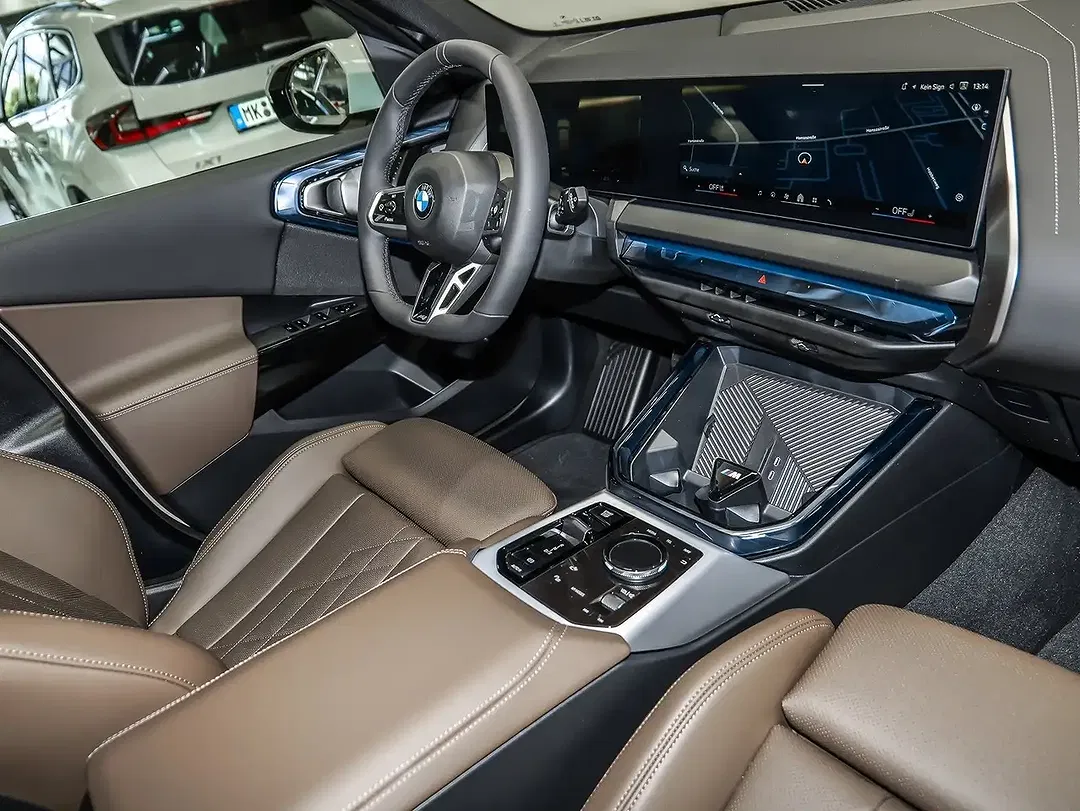 BMW X3 - Thumbnail 3