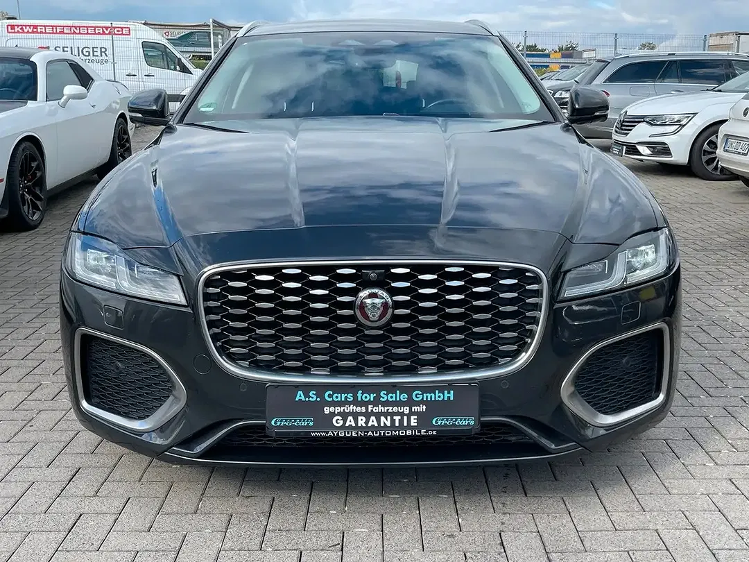 Jaguar XF - Thumbnail 2