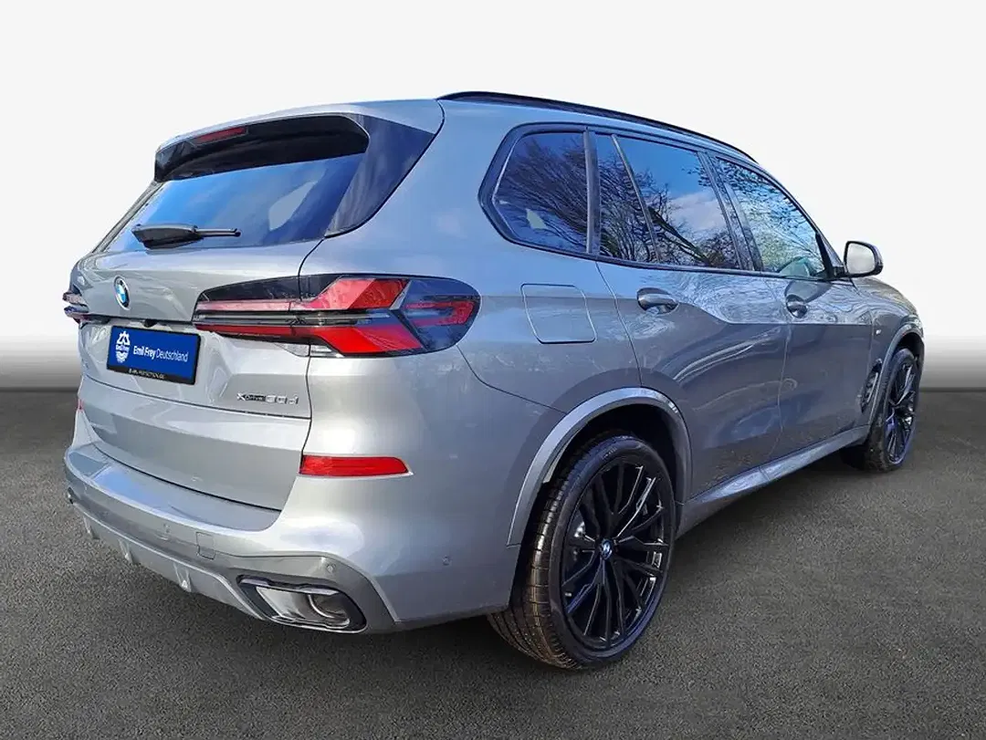 BMW X5 - Thumbnail 2