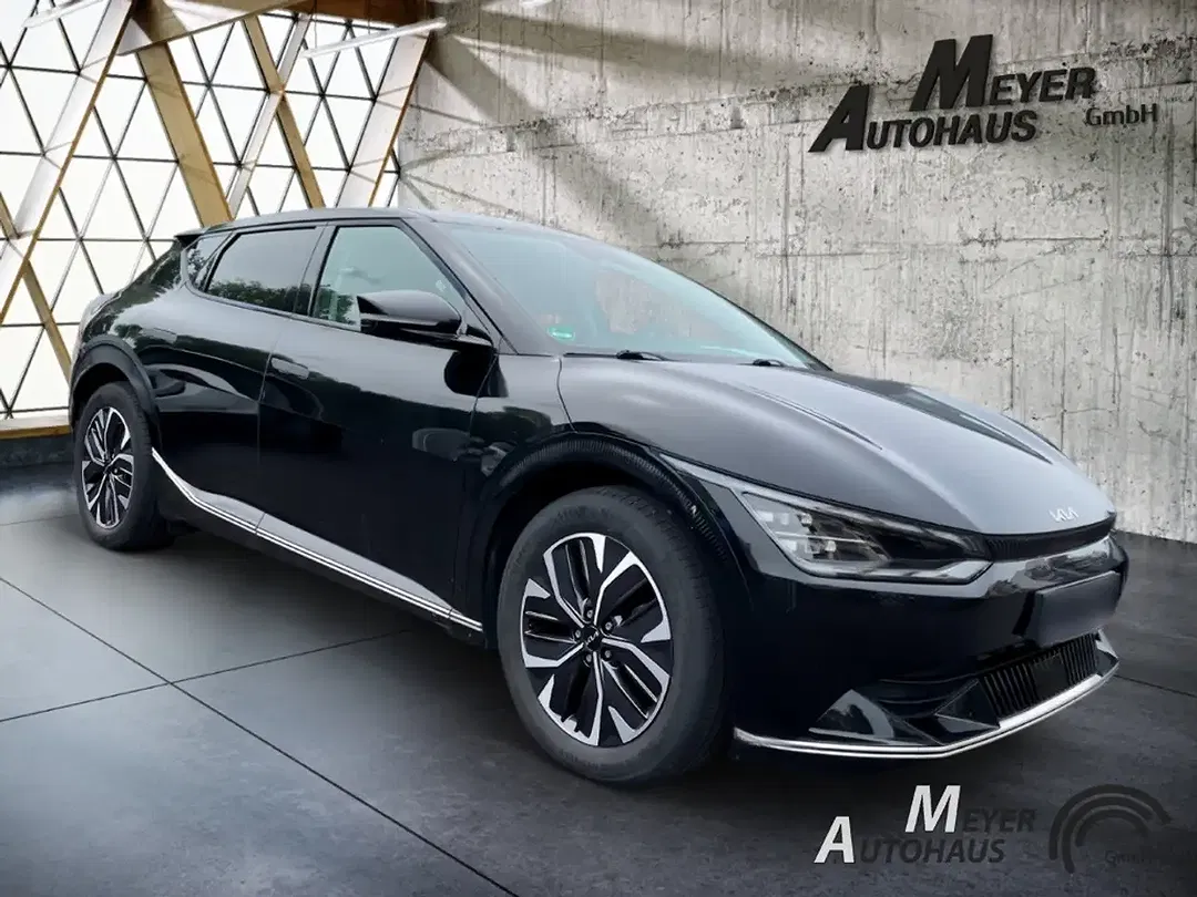Kia EV6 - Thumbnail 12