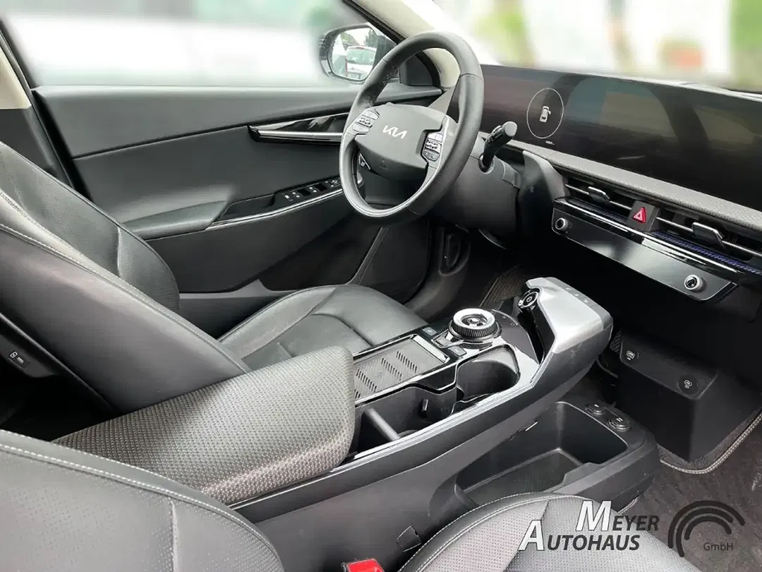 Kia EV6 - Thumbnail 14