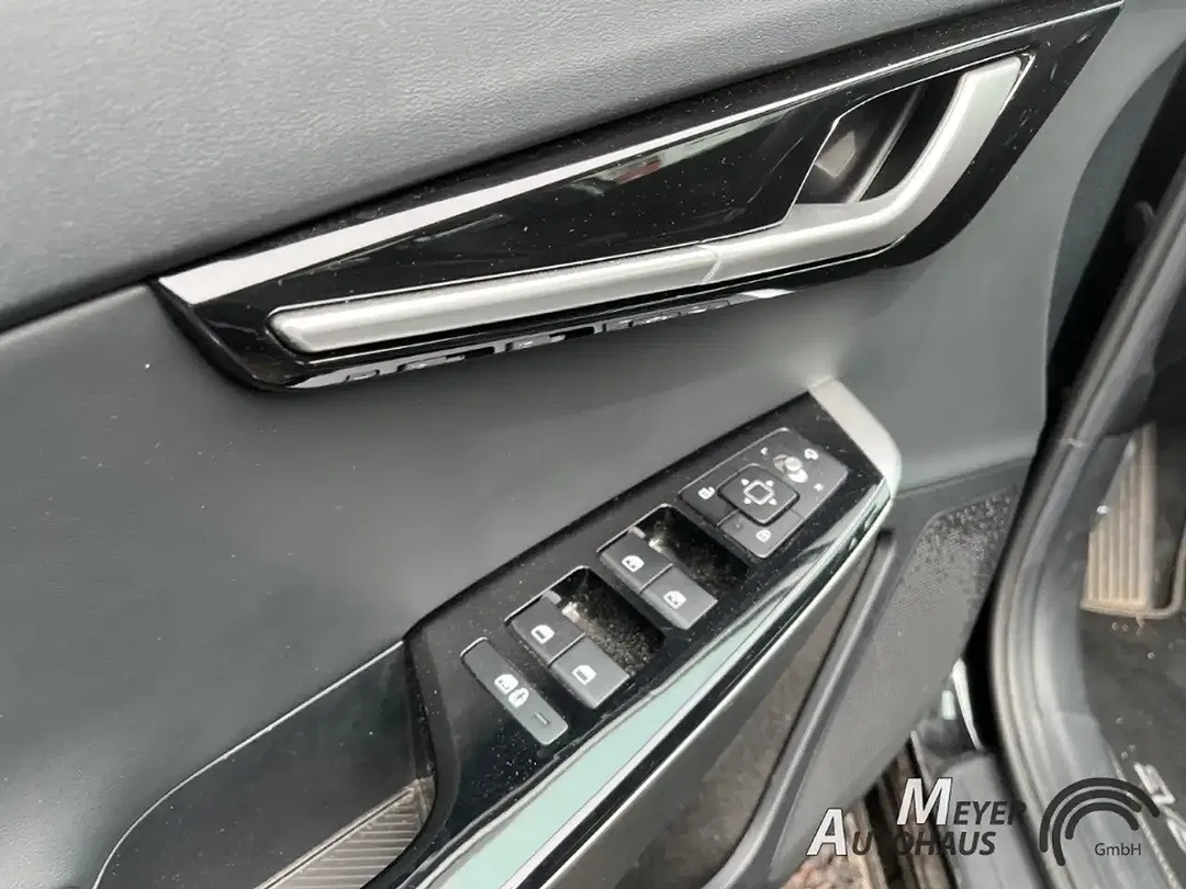 Kia EV6 - Thumbnail 4