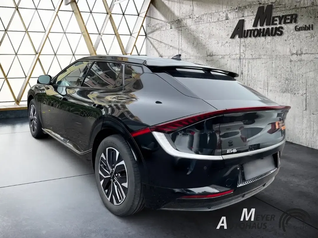 Kia EV6 - Thumbnail 6