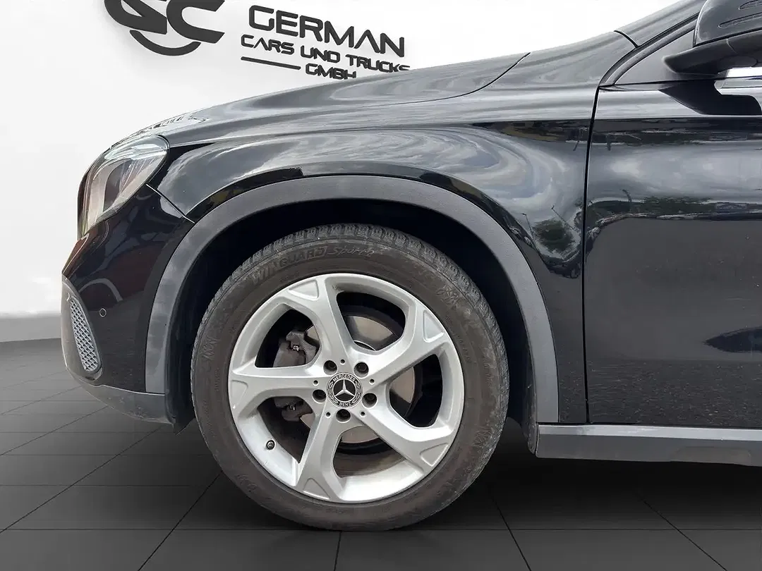 Mercedes-Benz GLA 200 - Thumbnail 14