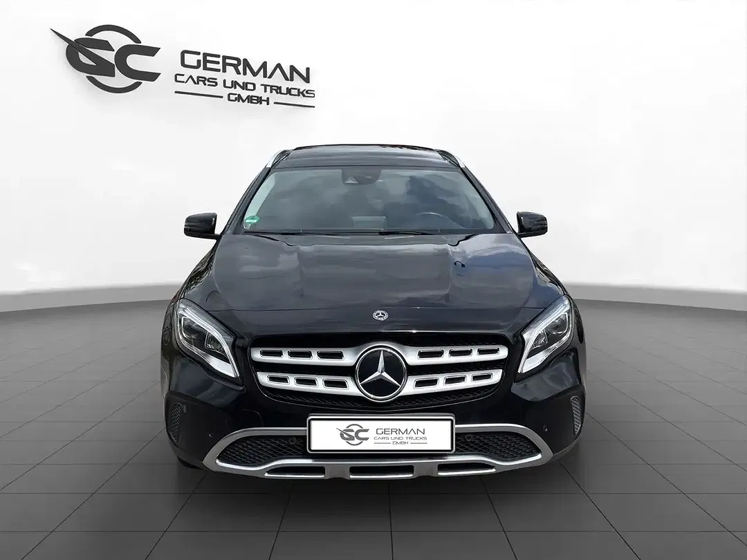 Mercedes-Benz GLA 200 - Thumbnail 3