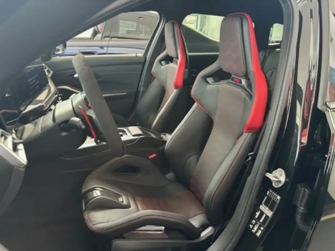BMW M3 - Thumbnail 9