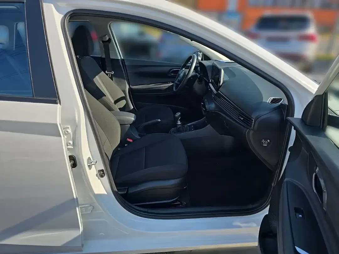Hyundai i20 - Thumbnail 14