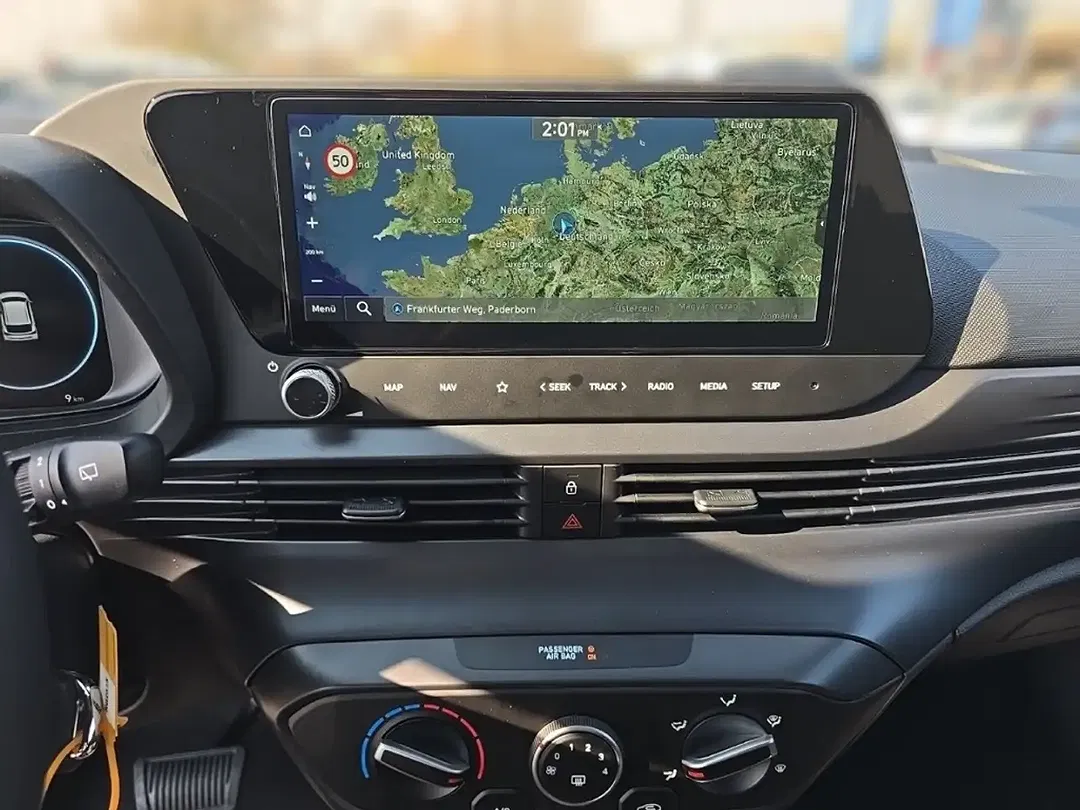Hyundai i20 - Thumbnail 9