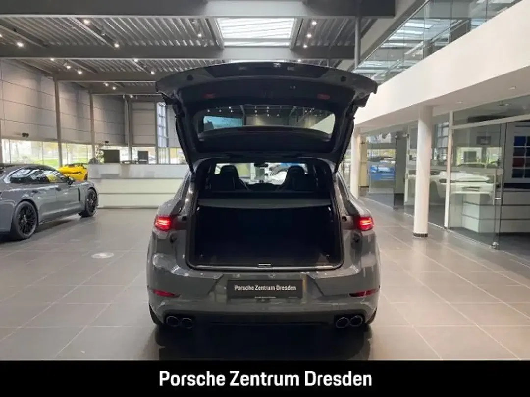 Porsche Cayenne - Thumbnail 15