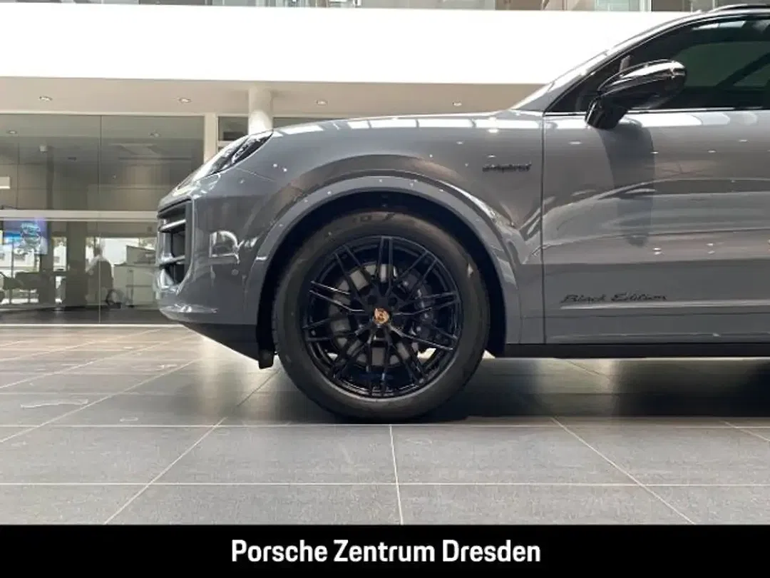Porsche Cayenne - Thumbnail 8