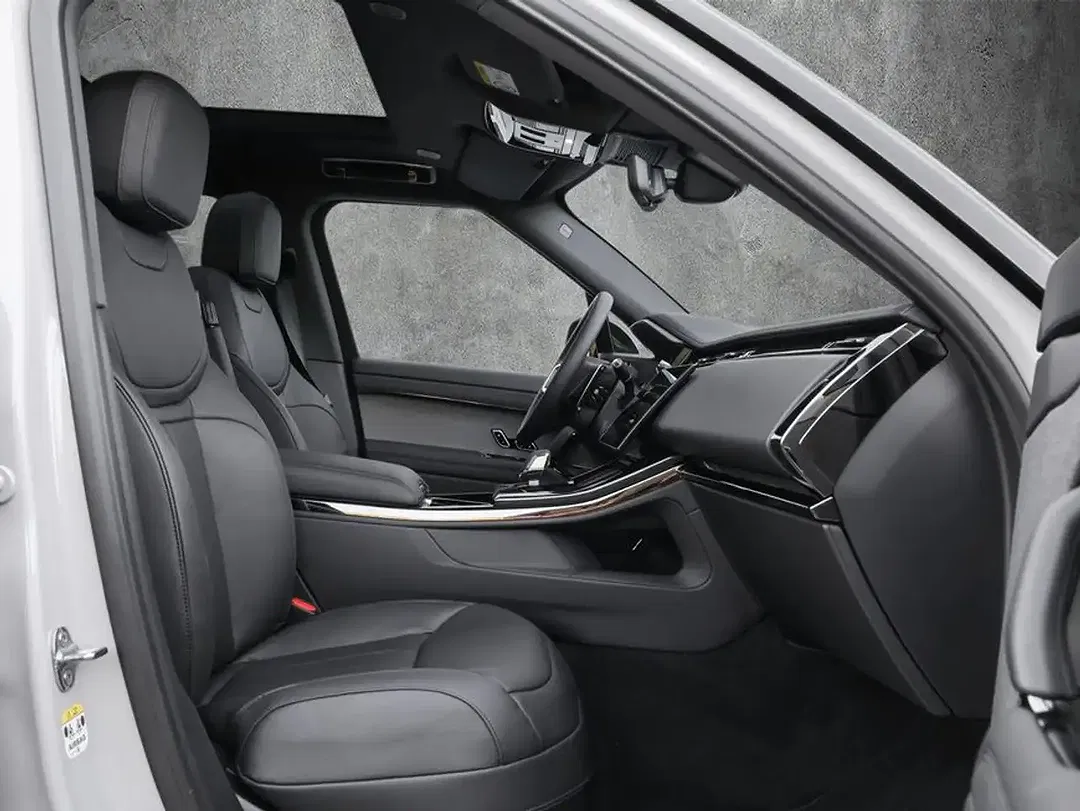 Land Rover Range Rover Sport - Thumbnail 3