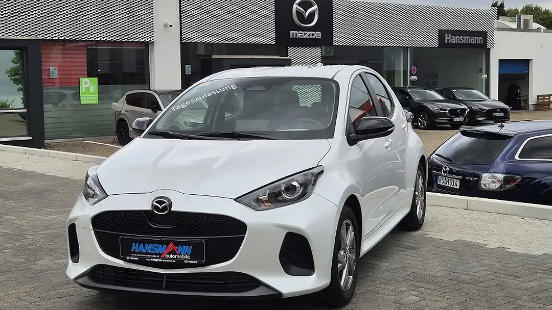 Mazda 2 - Thumbnail 1