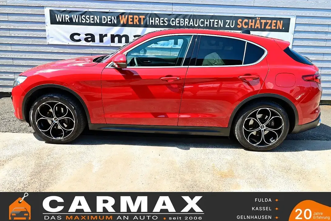 Alfa Romeo Stelvio - Thumbnail 15