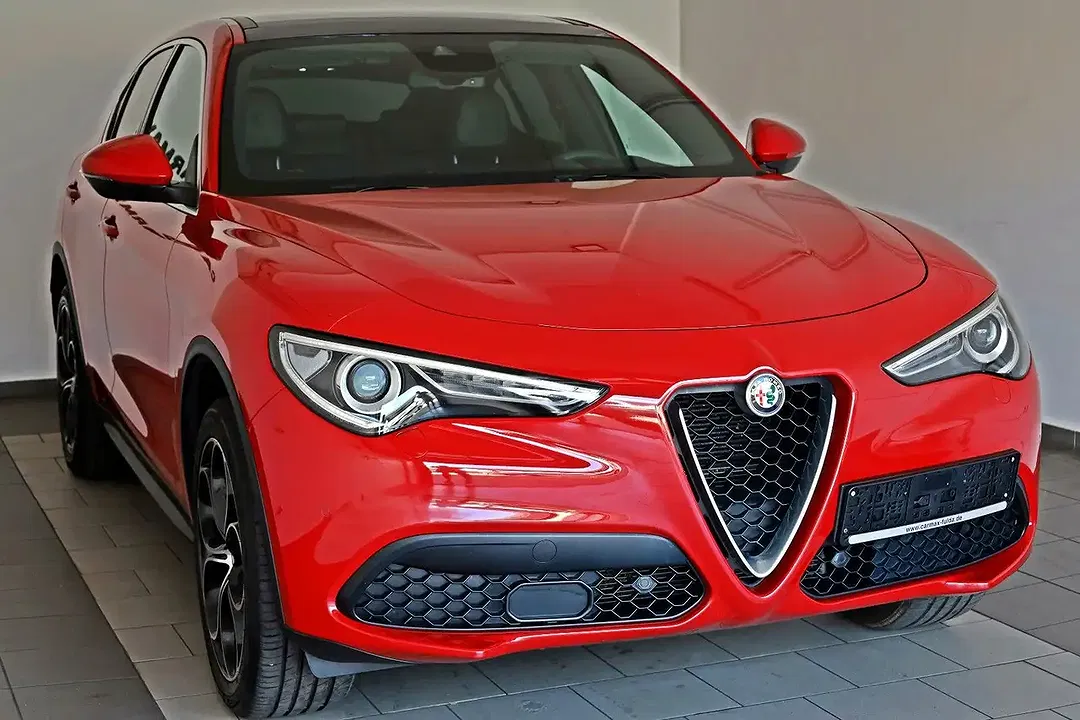 Alfa Romeo Stelvio - Thumbnail 8