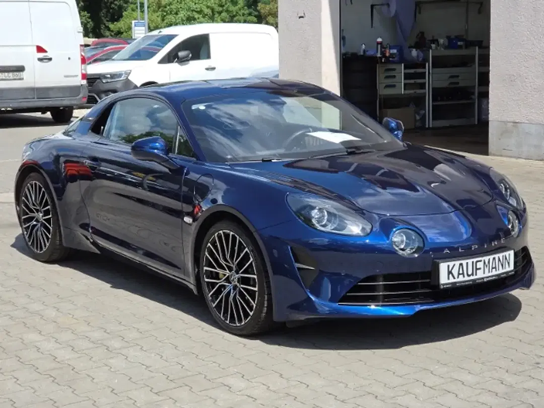 Alpine A110 - Thumbnail 3