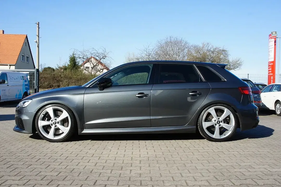 Audi RS3 - Thumbnail 5