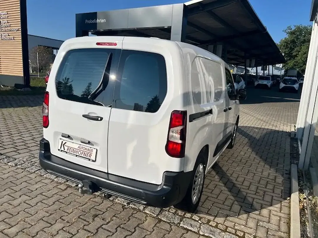 Toyota Proace City - Thumbnail 4