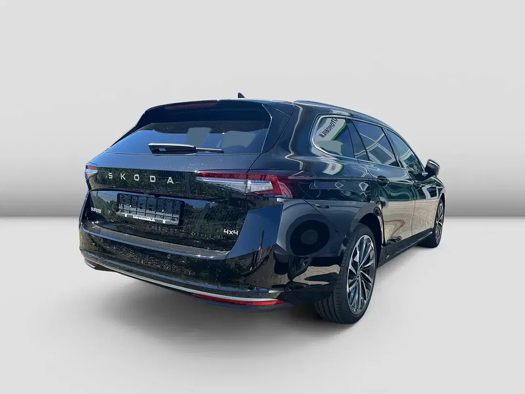 Skoda Superb - Thumbnail 3