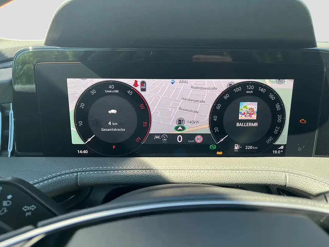 Skoda Superb - Thumbnail 8