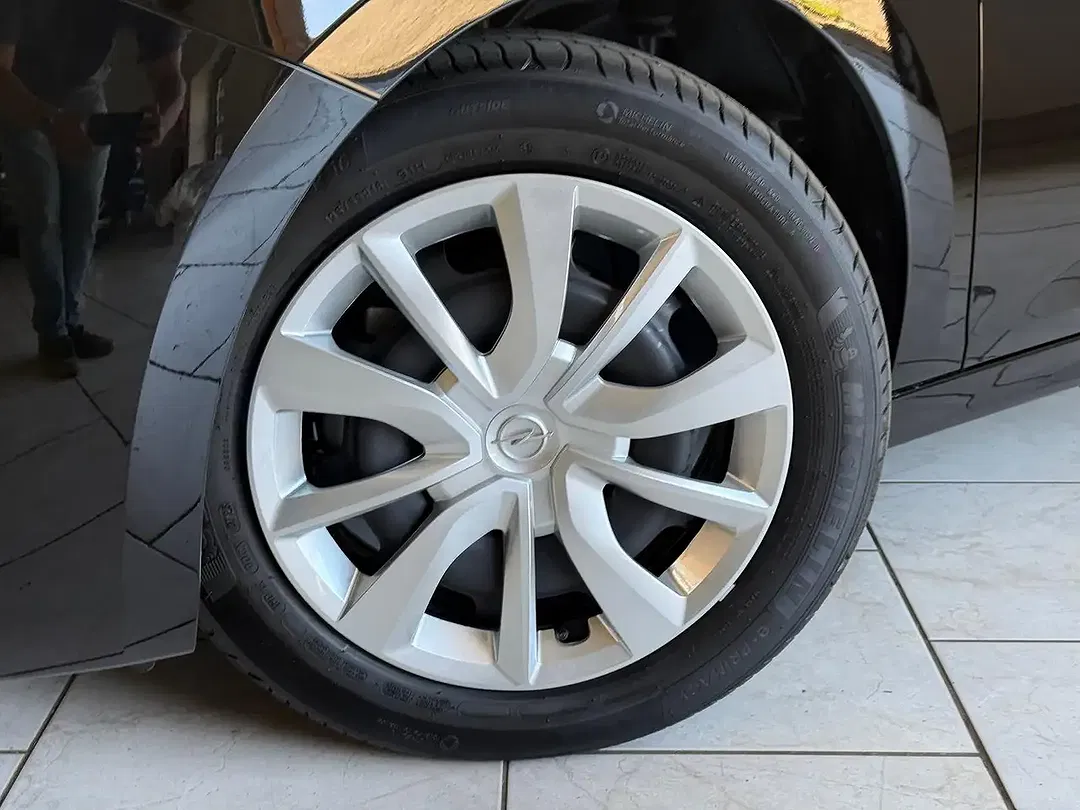 Opel Corsa - Thumbnail 4