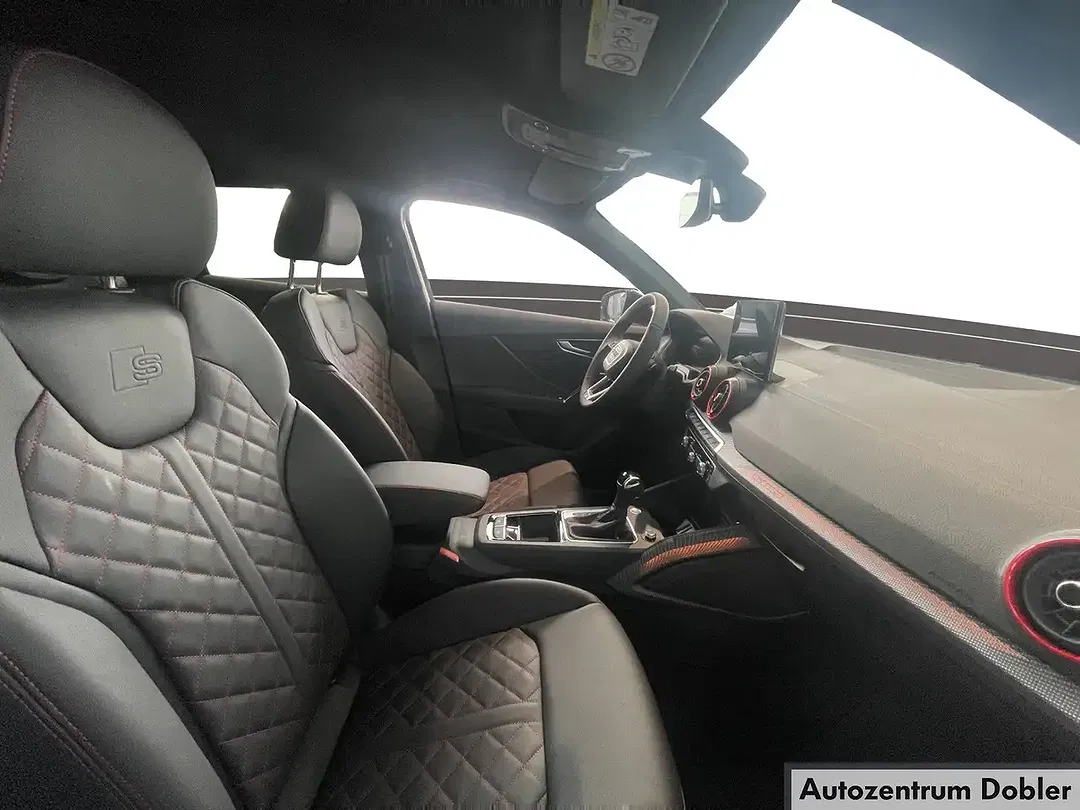 Audi Q2 - Thumbnail 9