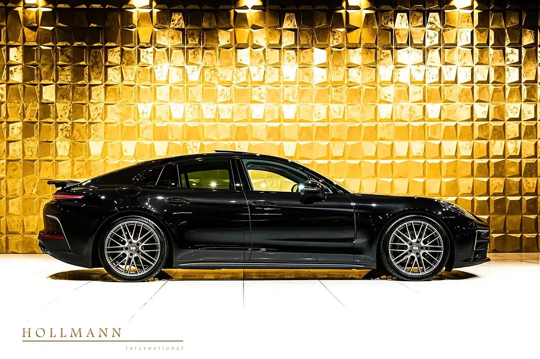 Porsche Panamera - Thumbnail 2