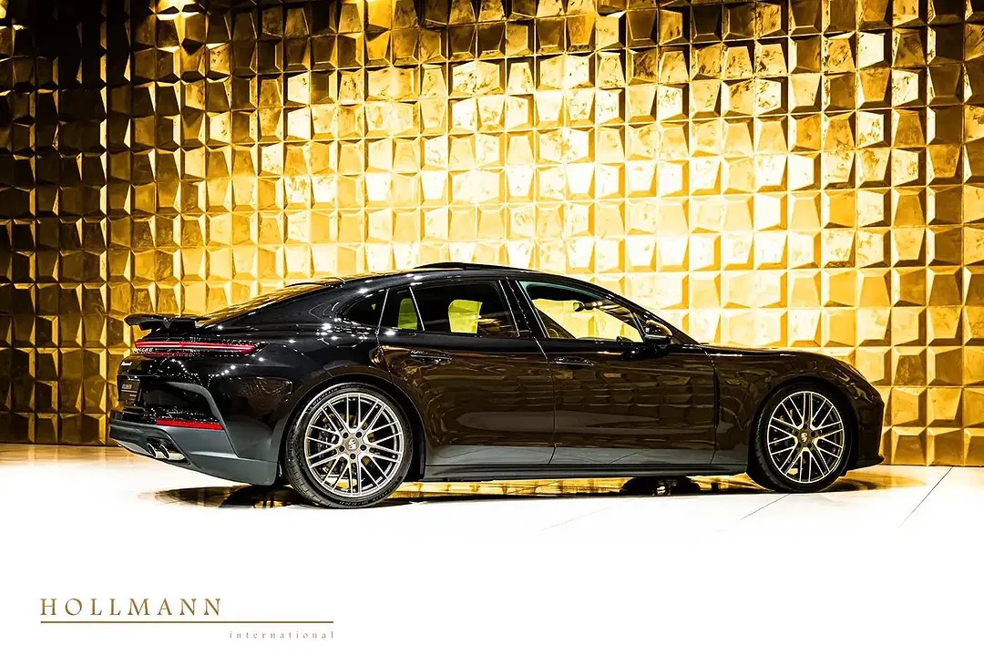 Porsche Panamera - Thumbnail 3