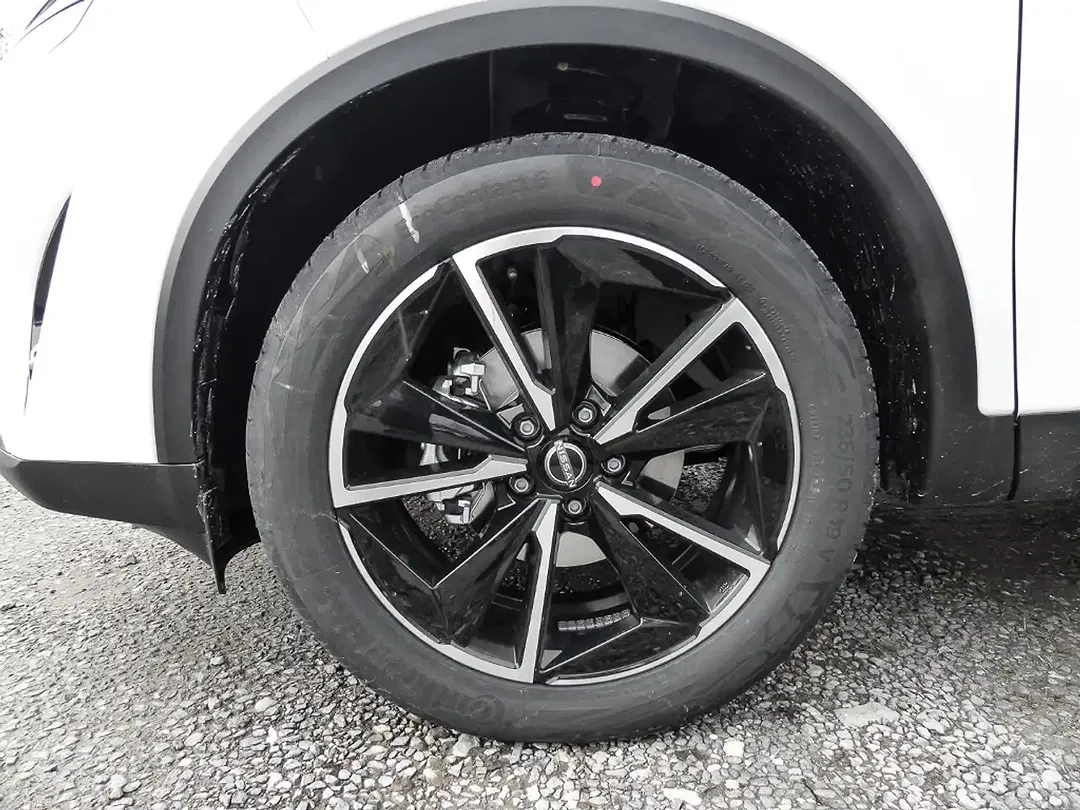 Nissan Qashqai - Thumbnail 3