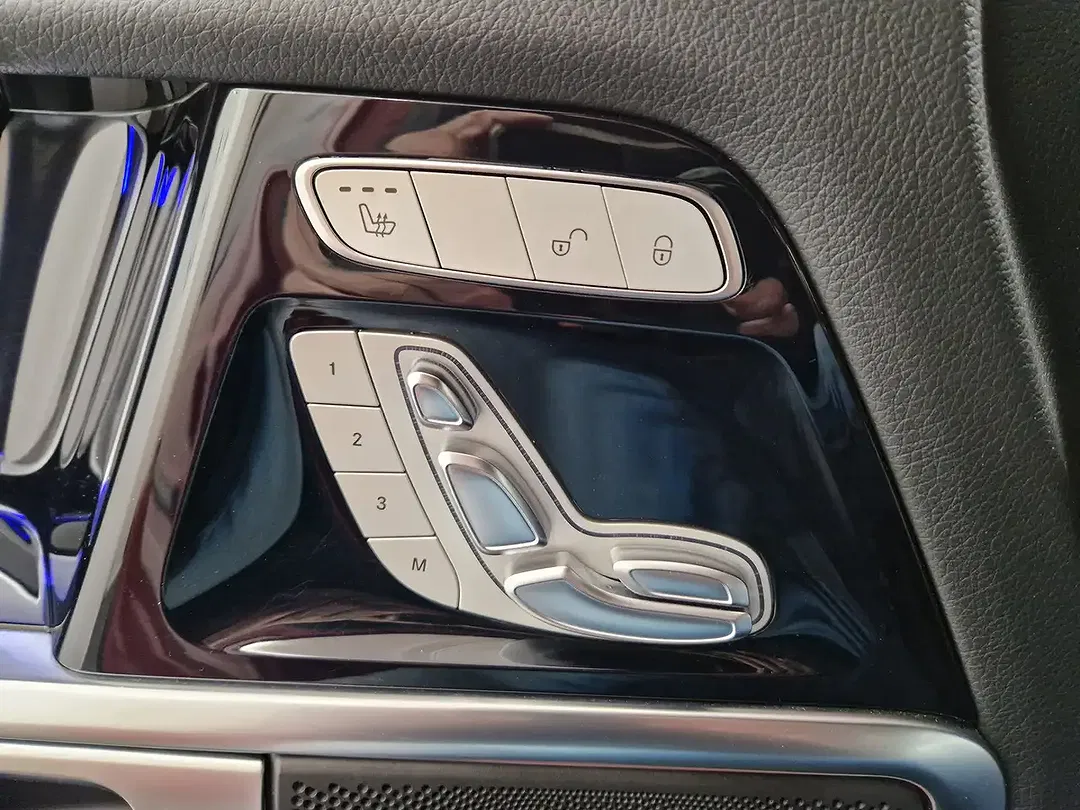 Mercedes-Benz G 500 - Thumbnail 23