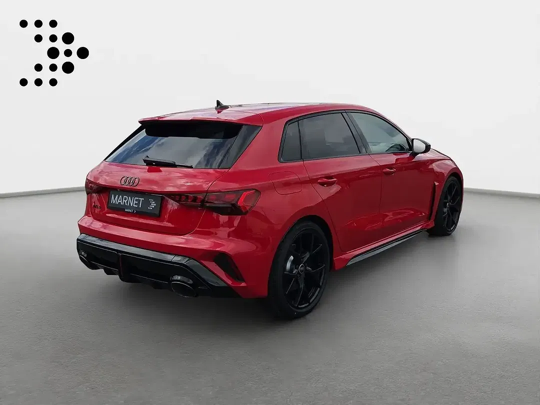 Audi RS3 - Thumbnail 1