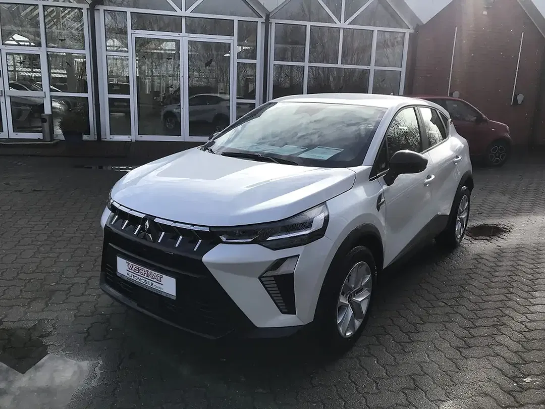 Mitsubishi ASX - Thumbnail 1