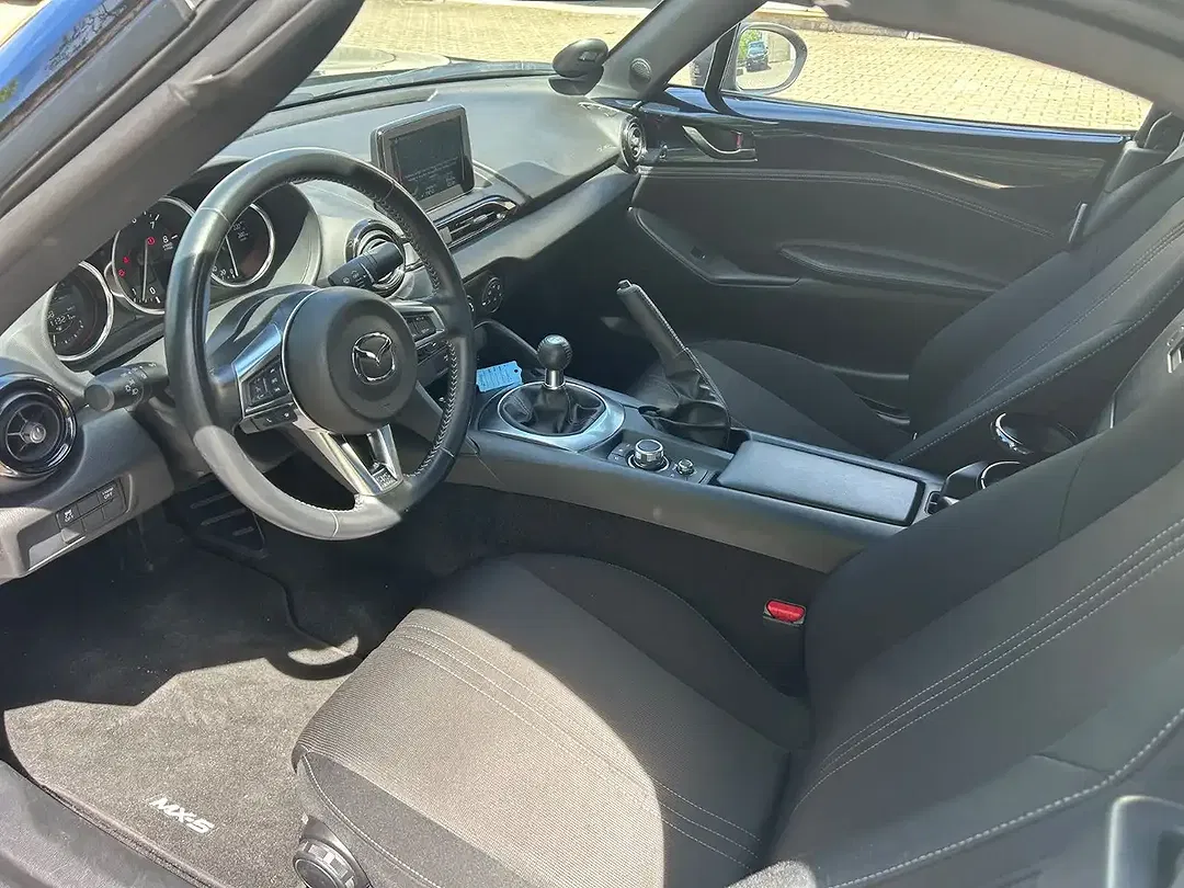 Mazda MX-5 - Thumbnail 11