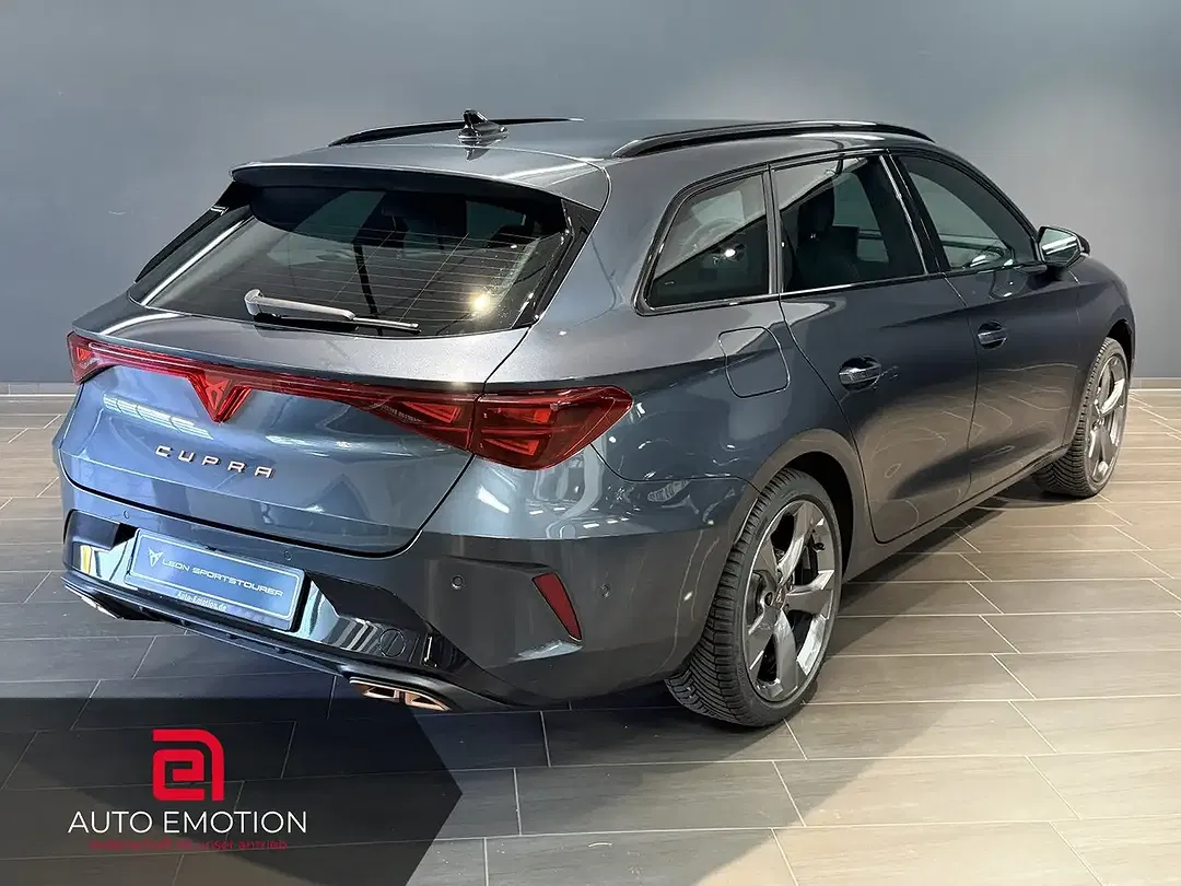 CUPRA Leon - Thumbnail 3