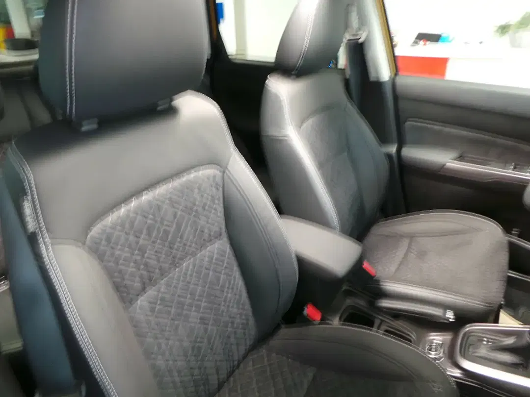Suzuki Vitara - Thumbnail 5
