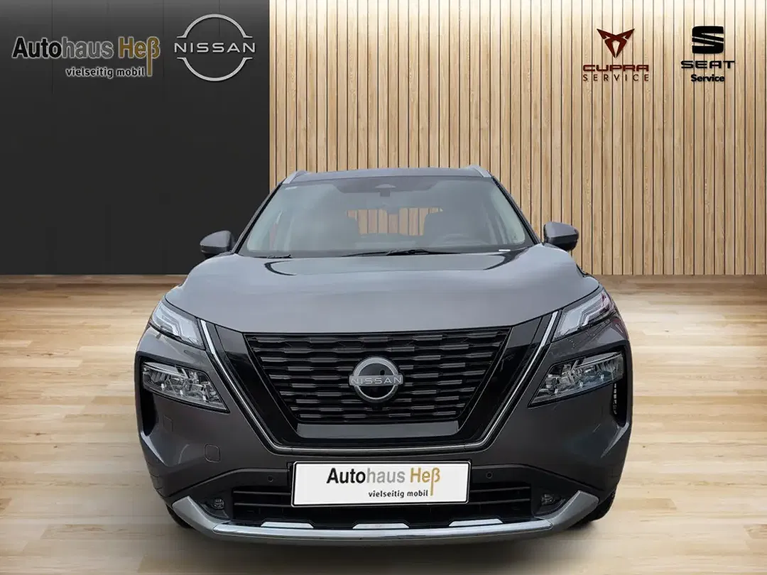 Nissan X-Trail - Thumbnail 2