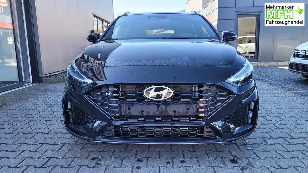 Hyundai i30 - Thumbnail 2