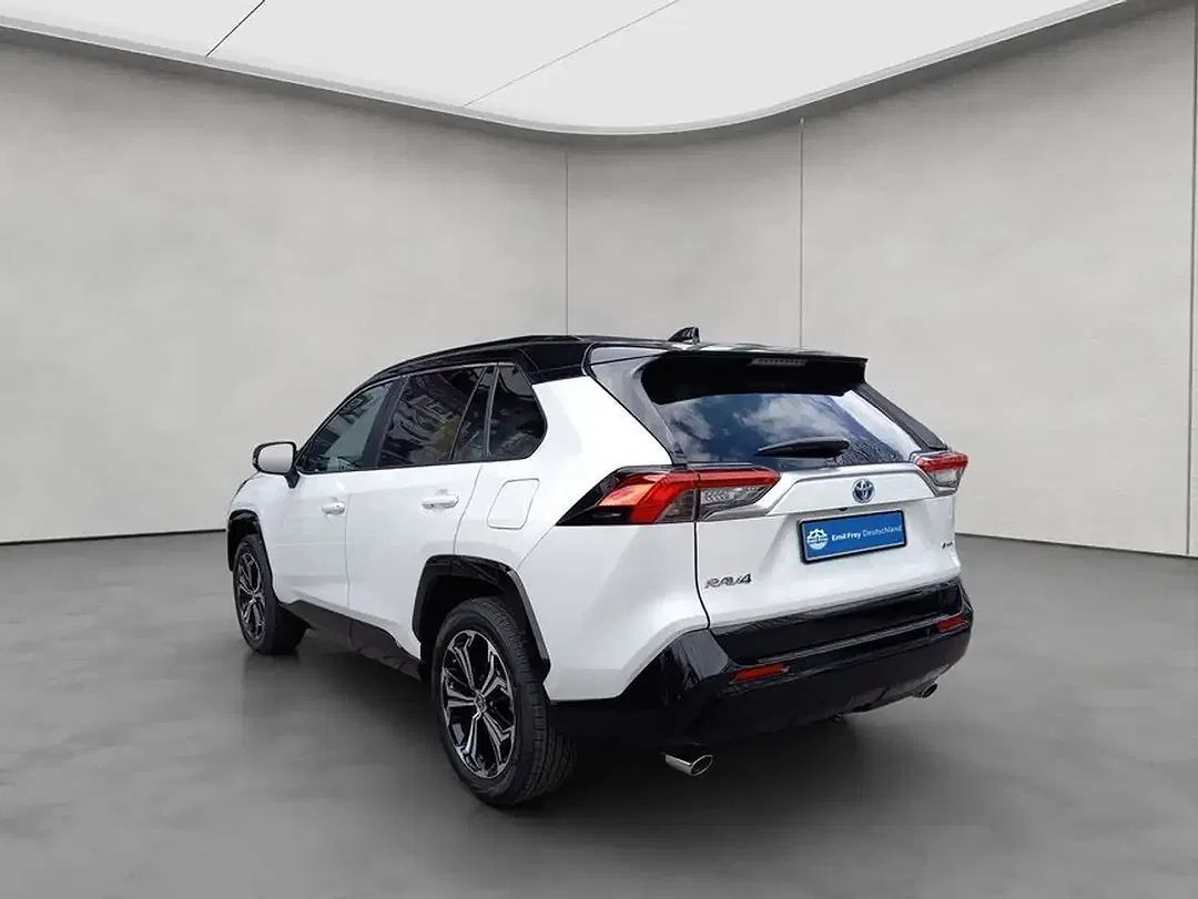 Toyota RAV 4 - Thumbnail 3