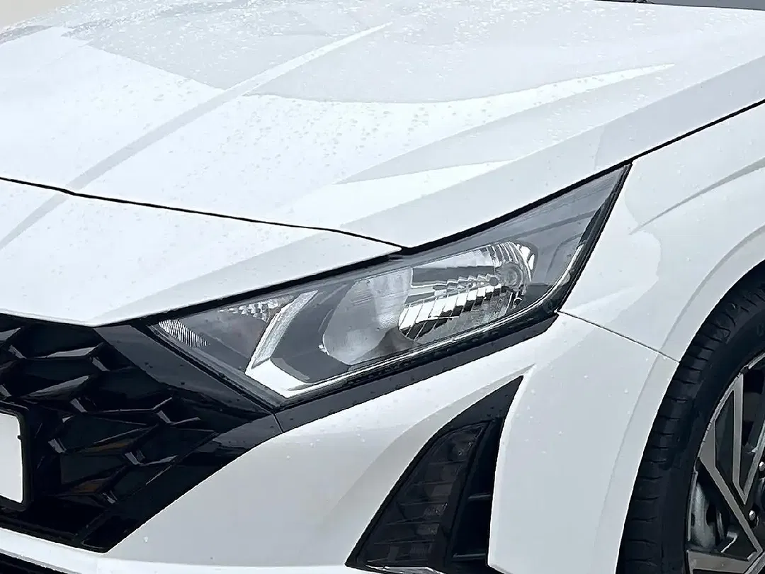 Hyundai i20 - Thumbnail 5