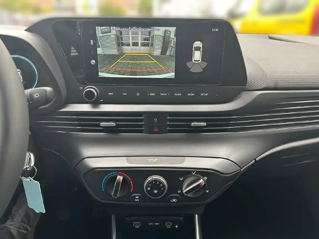 Hyundai i20 - Thumbnail 9