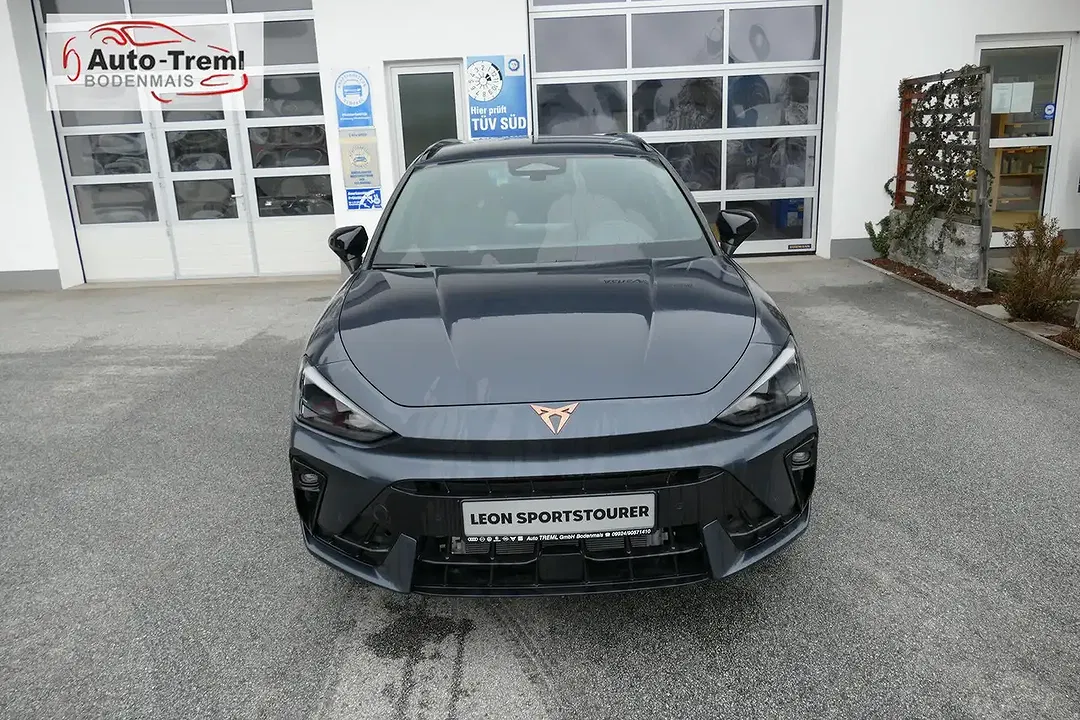 CUPRA Leon - Thumbnail 4