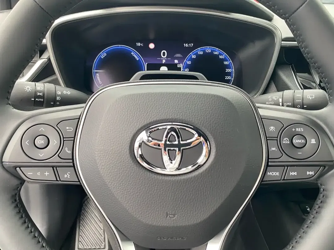 Toyota Corolla - Thumbnail 11