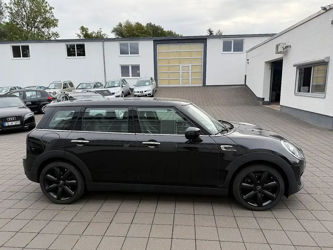 MINI Cooper Clubman - Thumbnail 4