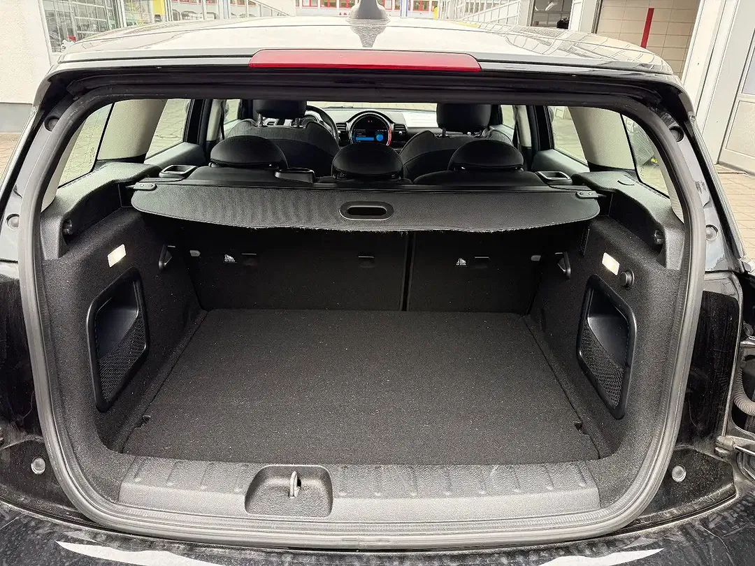 MINI Cooper Clubman - Thumbnail 9
