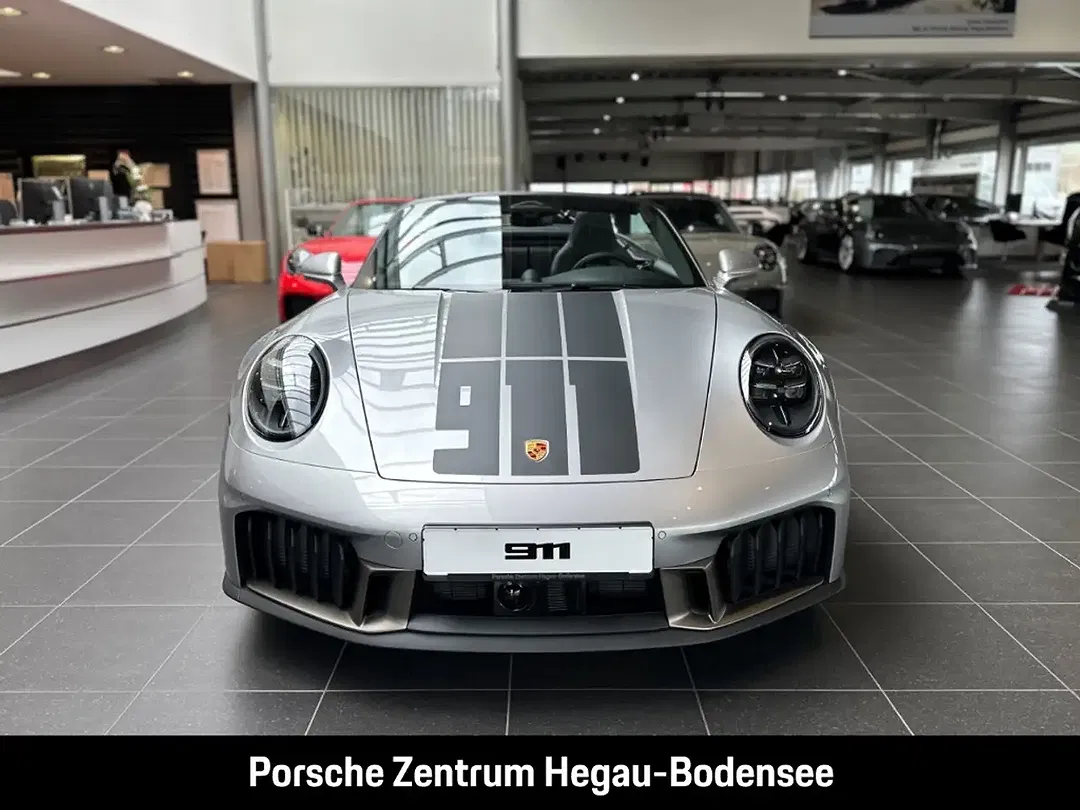 Porsche 992 - Thumbnail 4